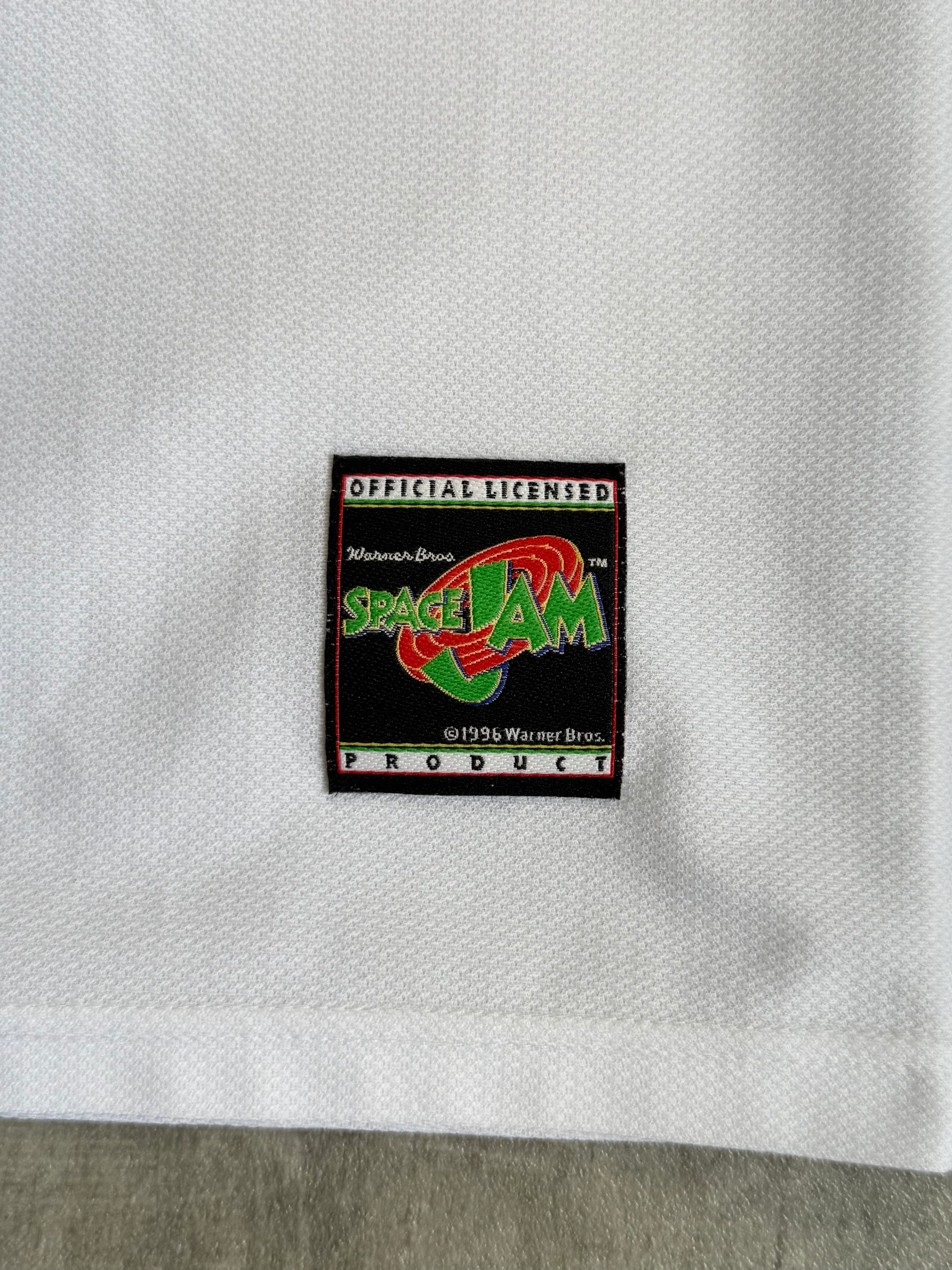 1996 Nutmeg Official Space Jam 'Bugs Bunny 1' Tune Squad Jersey - Image 5