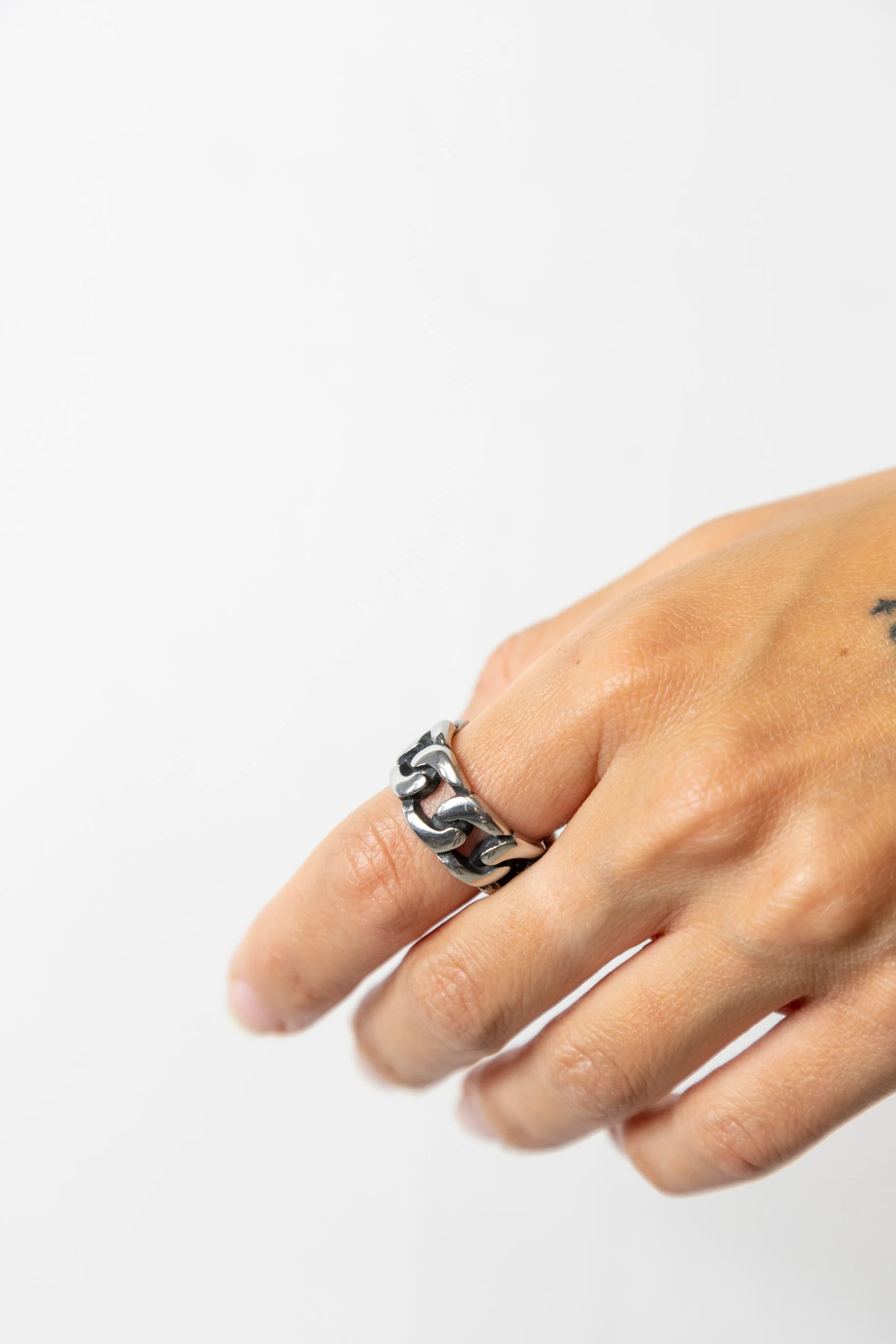Silver Chain Ring - Image 3