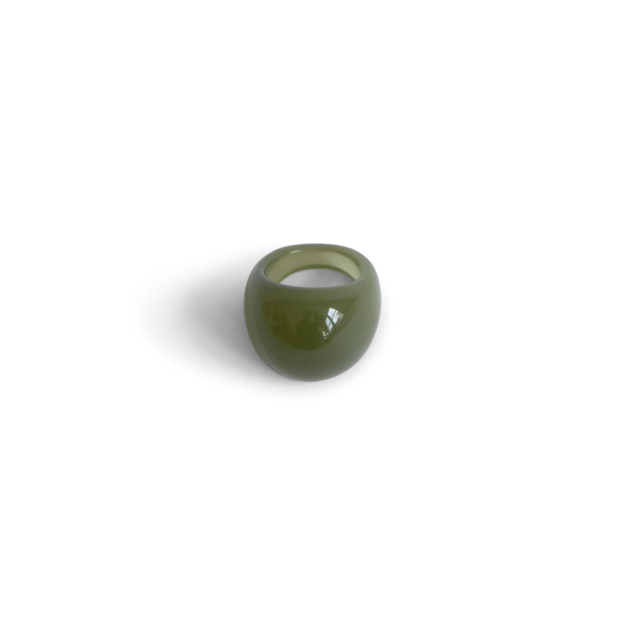 Circular Green Resin Ring - Image 4